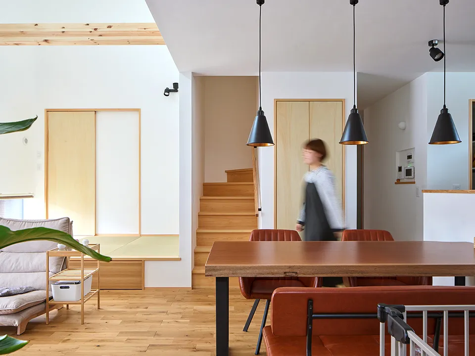 天然無垢の天板。